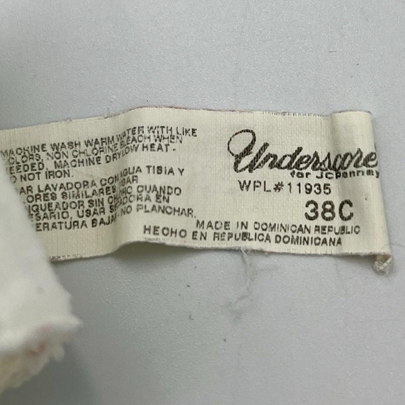Vintage 70s 80s JCPenney Underscore Crossover Bra 38C White Wireless 1074 - Picture 3 of 3